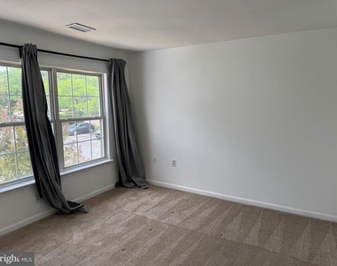 6620 Lake Park Drive - Photo Thumbnail 16