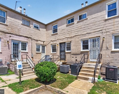 2437 Iverson Street - Photo Thumbnail 13