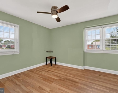 2437 Iverson Street - Photo Thumbnail 8