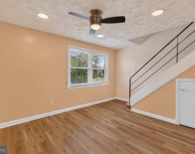 2437 Iverson Street - Photo Thumbnail 1
