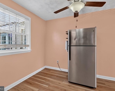 2437 Iverson Street - Photo Thumbnail 5