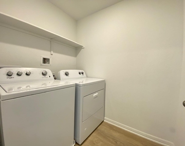 241 Saide St - Photo Thumbnail 27