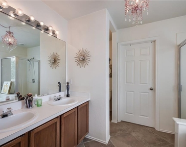 2206 John Tee Dr - Photo Thumbnail 27
