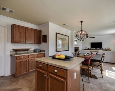 2206 John Tee Dr - Photo Thumbnail 18
