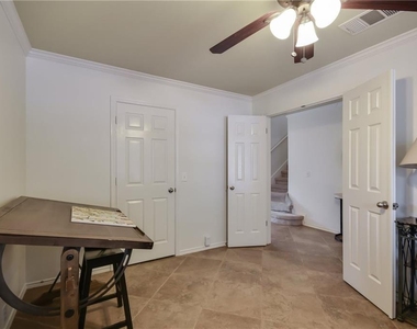 2206 John Tee Dr - Photo Thumbnail 5