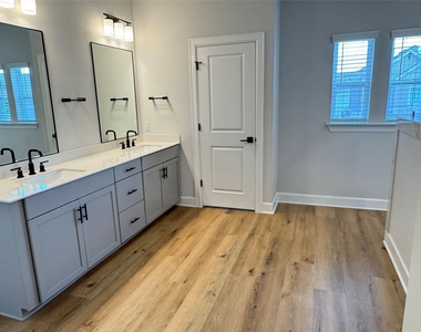 3000 Chisholm Trail Rd - Photo Thumbnail 17