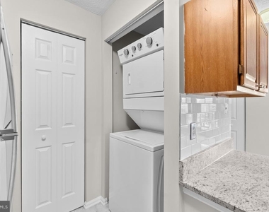 12205 St Peter Court - Photo Thumbnail 15