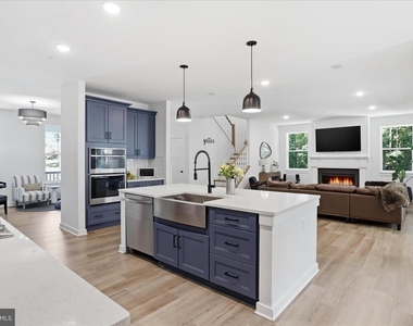 15717 Tierra Drive - Photo Thumbnail 7