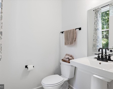 15717 Tierra Drive - Photo Thumbnail 34