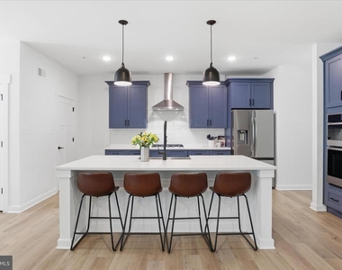 15717 Tierra Drive - Photo Thumbnail 4
