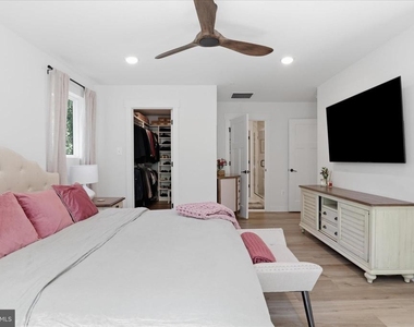 15717 Tierra Drive - Photo Thumbnail 20
