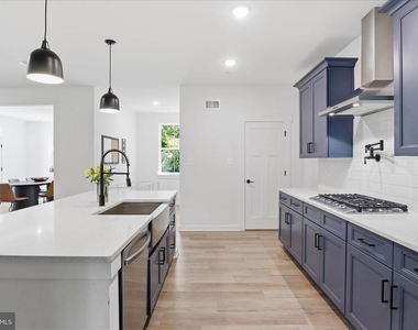 15717 Tierra Drive - Photo Thumbnail 6