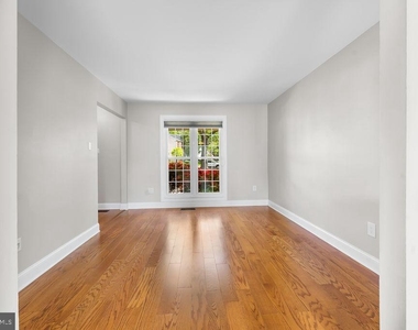 17429 Gallagher Way - Photo Thumbnail 4