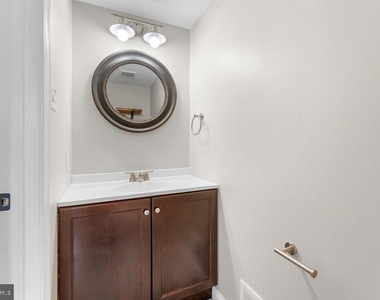 17429 Gallagher Way - Photo Thumbnail 11