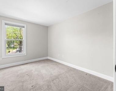 17429 Gallagher Way - Photo Thumbnail 21