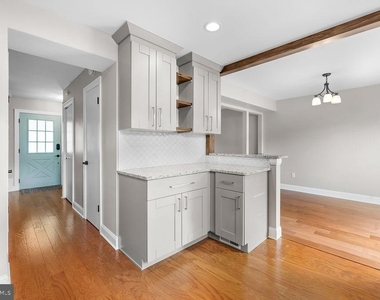 17429 Gallagher Way - Photo Thumbnail 8