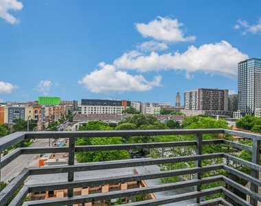 711 W 26th St - Photo Thumbnail 2