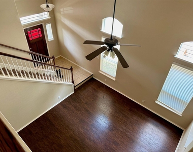 8633 White Ibis Dr - Photo Thumbnail 3