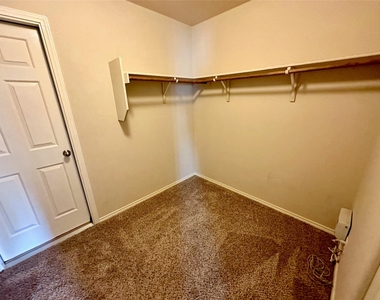 8633 White Ibis Dr - Photo Thumbnail 19