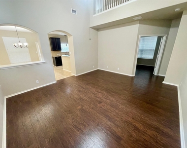 8633 White Ibis Dr - Photo Thumbnail 4