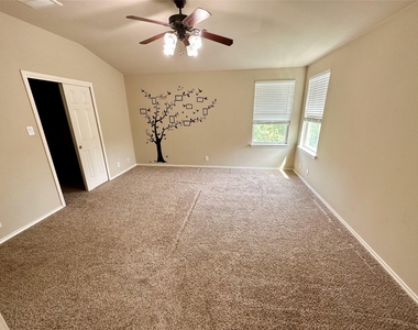 8633 White Ibis Dr - Photo Thumbnail 16