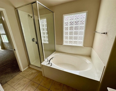 8633 White Ibis Dr - Photo Thumbnail 17