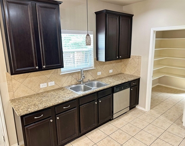 8633 White Ibis Dr - Photo Thumbnail 8