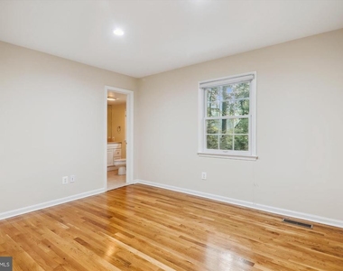 9309 Langford Court - Photo Thumbnail 39