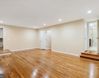 9309 Langford Court - Photo Thumbnail 29