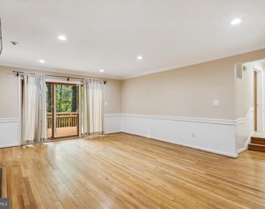 9309 Langford Court - Photo Thumbnail 16