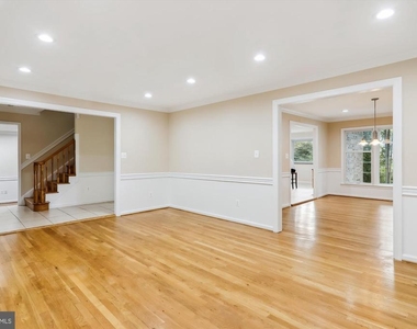 9309 Langford Court - Photo Thumbnail 3