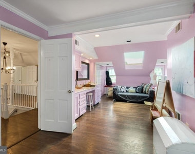 10600 Red Barn Lane - Photo Thumbnail 28