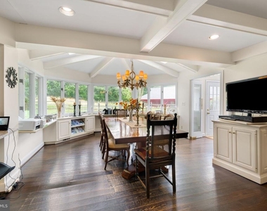 10600 Red Barn Lane - Photo Thumbnail 17