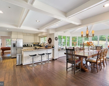 10600 Red Barn Lane - Photo Thumbnail 13