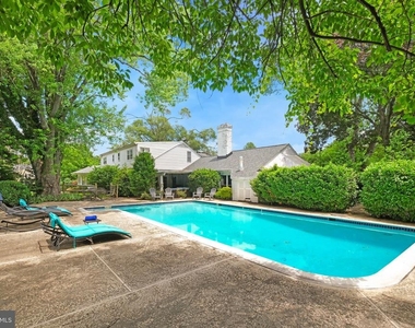 10600 Red Barn Lane - Photo Thumbnail 35