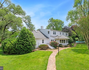10600 Red Barn Lane - Photo Thumbnail 37