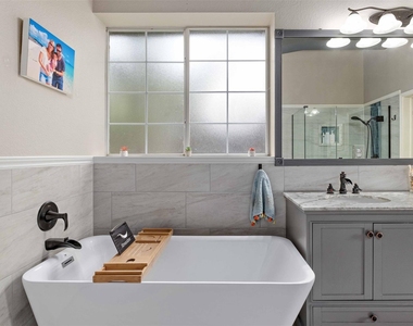 3704 Runnels Ct - Photo Thumbnail 17
