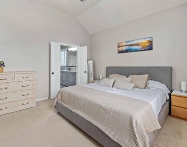 3704 Runnels Ct - Photo Thumbnail 13