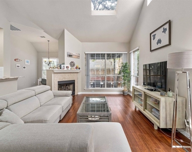 3704 Runnels Ct - Photo Thumbnail 5