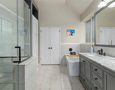 3704 Runnels Ct - Photo Thumbnail 14