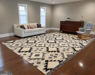1639 Winding Waye Lane - Photo Thumbnail 1
