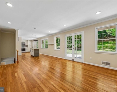 11506 Stonewood Lane - Photo Thumbnail 24