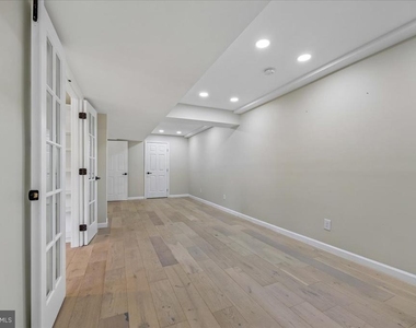 11506 Stonewood Lane - Photo Thumbnail 12