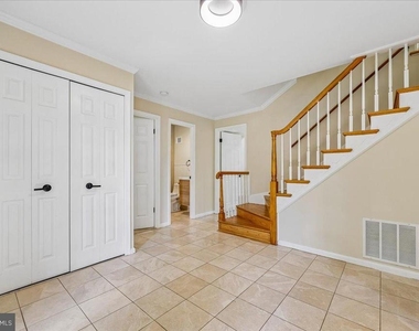 11506 Stonewood Lane - Photo Thumbnail 4