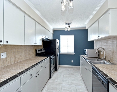 5801 Thunderbird St - Photo Thumbnail 11