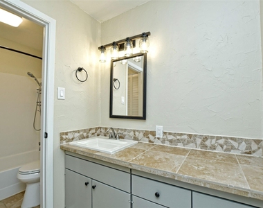 5801 Thunderbird St - Photo Thumbnail 19