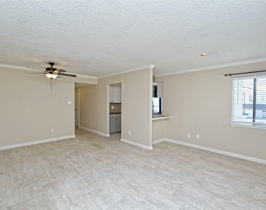 5801 Thunderbird St - Photo Thumbnail 9