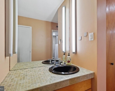9039 Sligo Creek Parkway - Photo Thumbnail 26