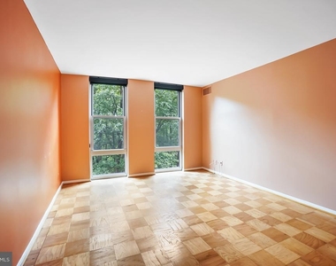 9039 Sligo Creek Parkway - Photo Thumbnail 24