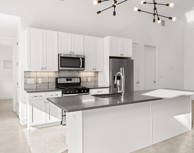 6201 Caddie St - Photo Thumbnail 7